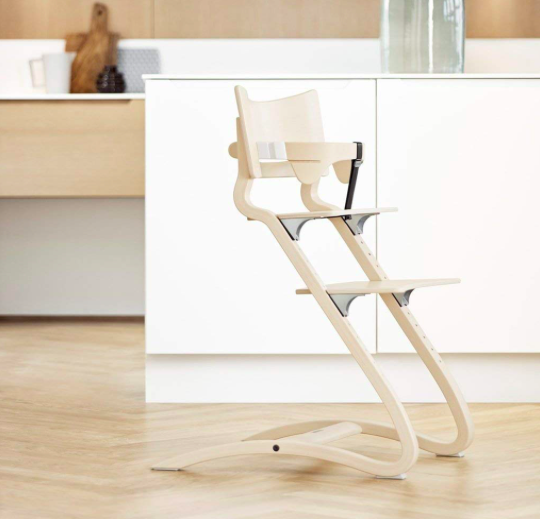 Cambiador para bebé de madera de haya con diseño minimalista de Leander -  chicBebits